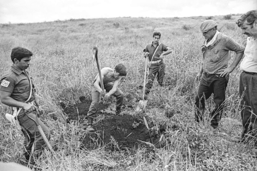 Investigators dig for missing bodies