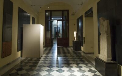 Italy covers up but no hiding from brickbats