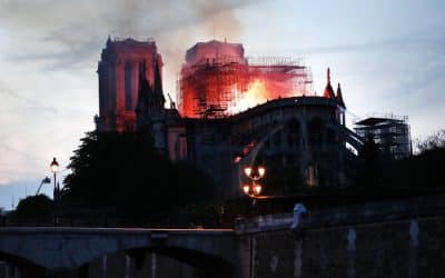 Notre-Dame fire unites, then divides France